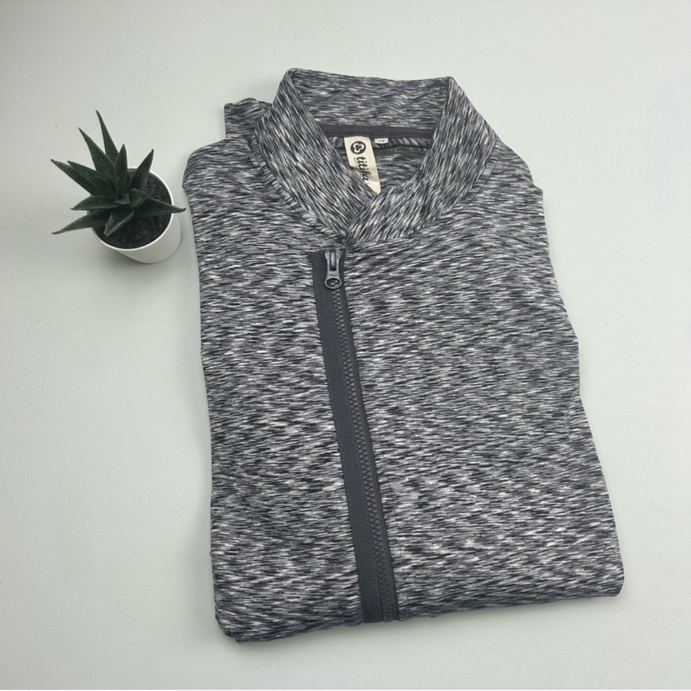 Titika activewear jacket